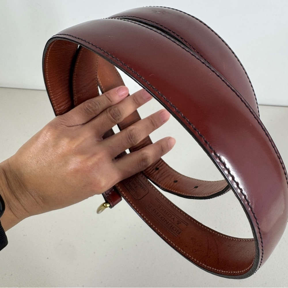 Roundtree & Yorke Classic Brown Leather Belt with Gold Buckle Size 42 - Picture 15 of 16